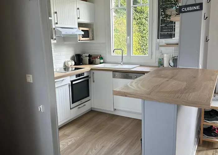 Casa de Férias Le Temps De Vivre - Maison Avec Jardin Proche Deauville Touques